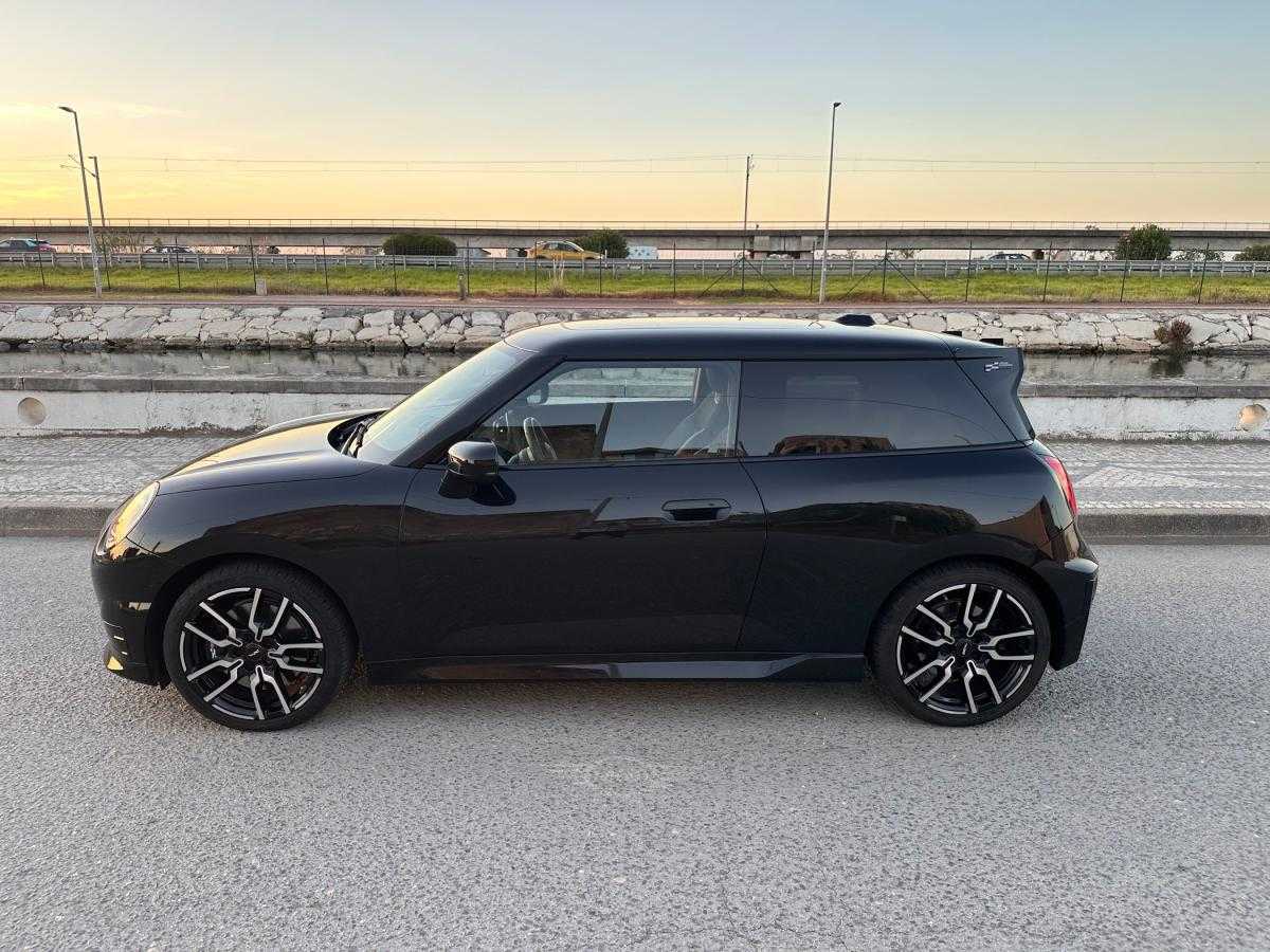 mini-cooper-2024-eletrico-0cc
