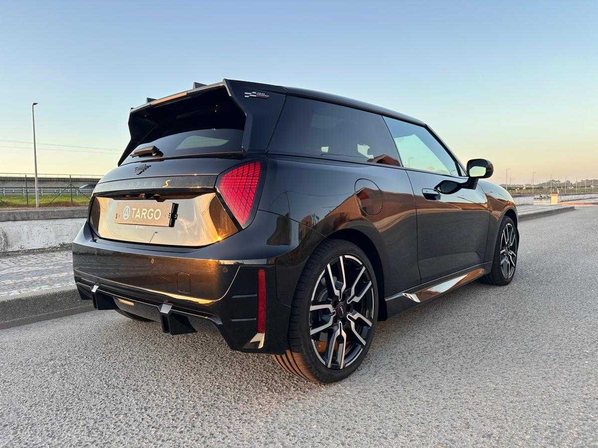 mini-cooper-2024-eletrico-0cc