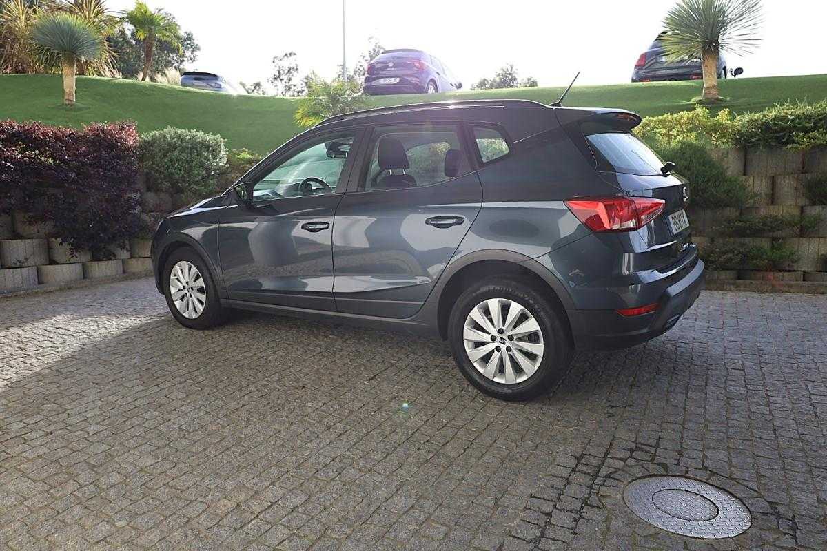 seat-arona-2023-gasolina-999cc