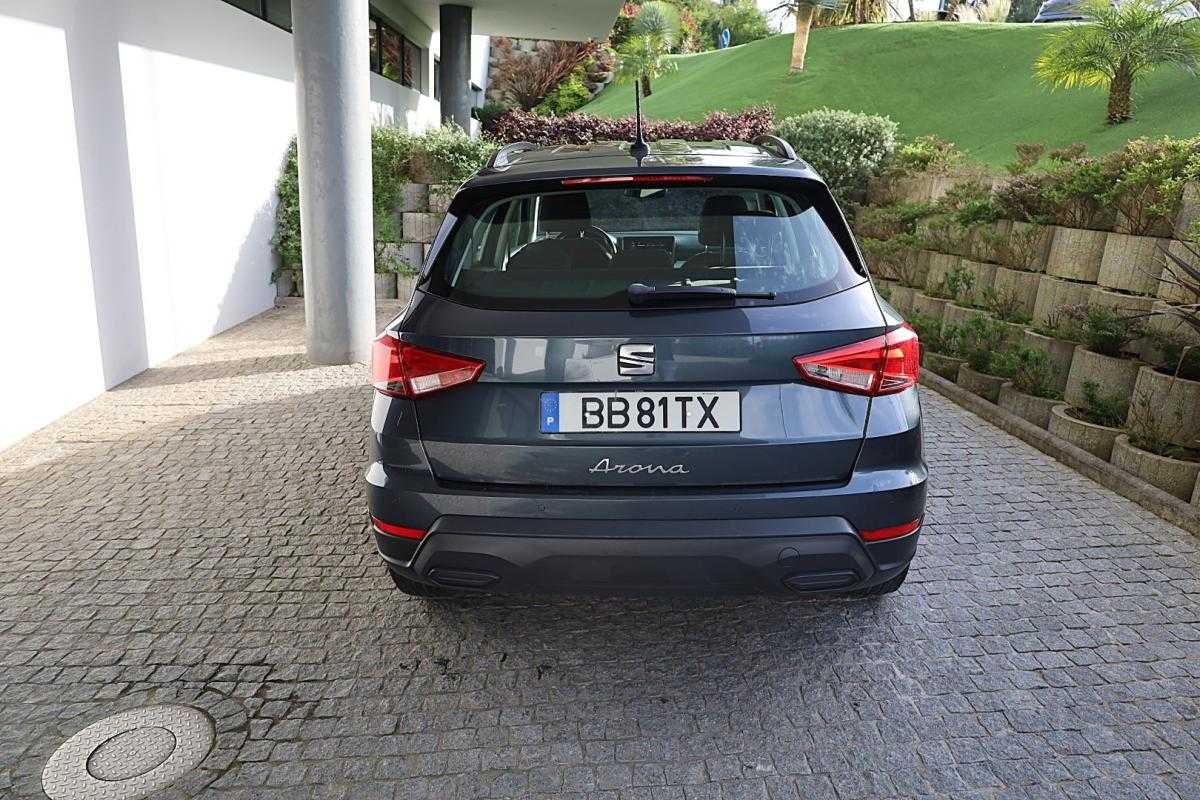 seat-arona-2023-gasolina-999cc