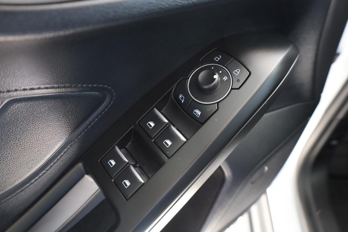 ford-focus-2022-gasolina-998cc