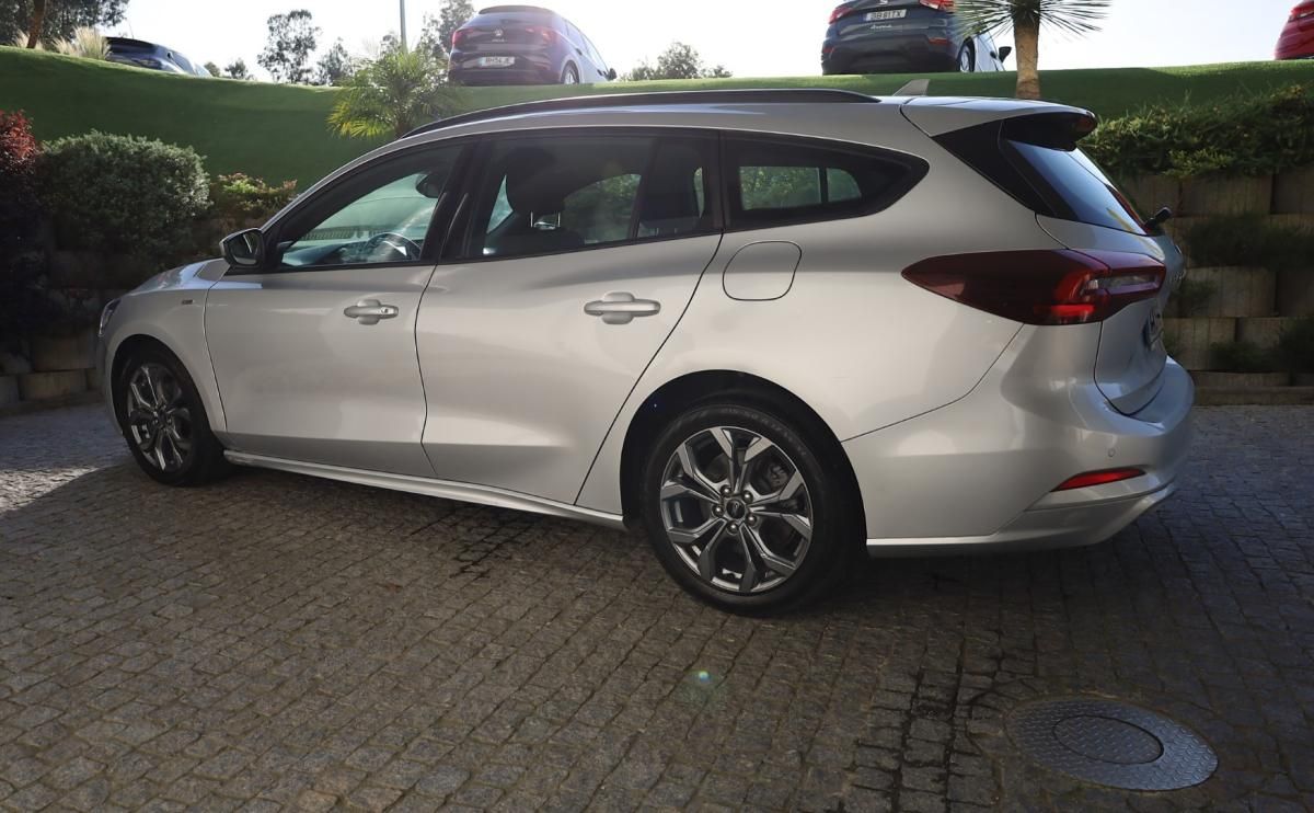 ford-focus-sw-2023-gasolina-998cc