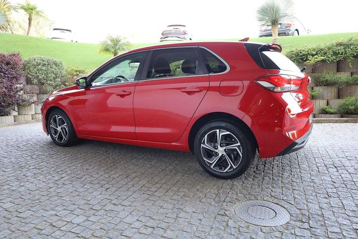 hyundai-i30-2021-diesel-1598cc