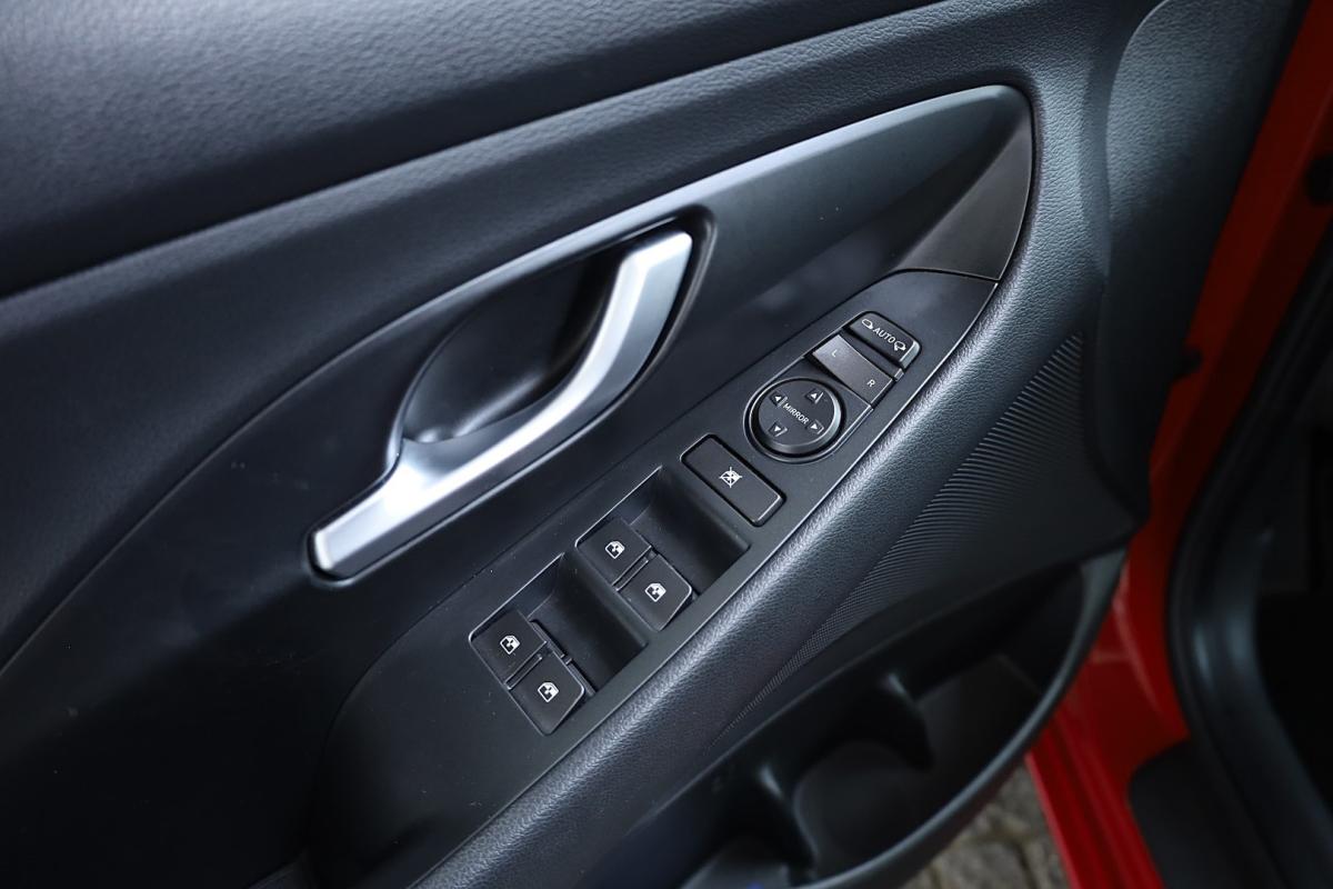 hyundai-i30-2021-diesel-1598cc