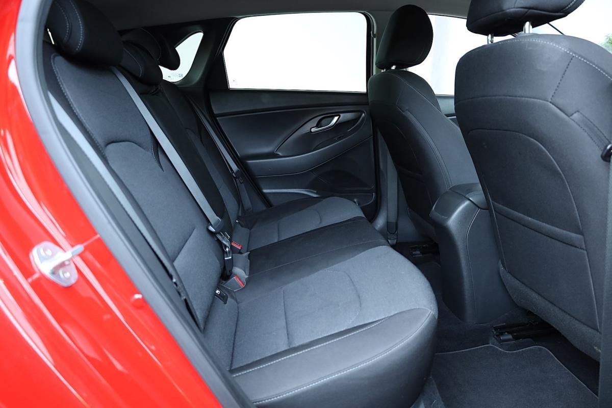 hyundai-i30-2021-diesel-1598cc