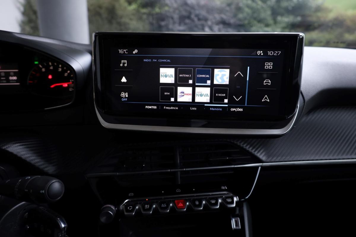 peugeot-2008-2023-gasolina-1199cc