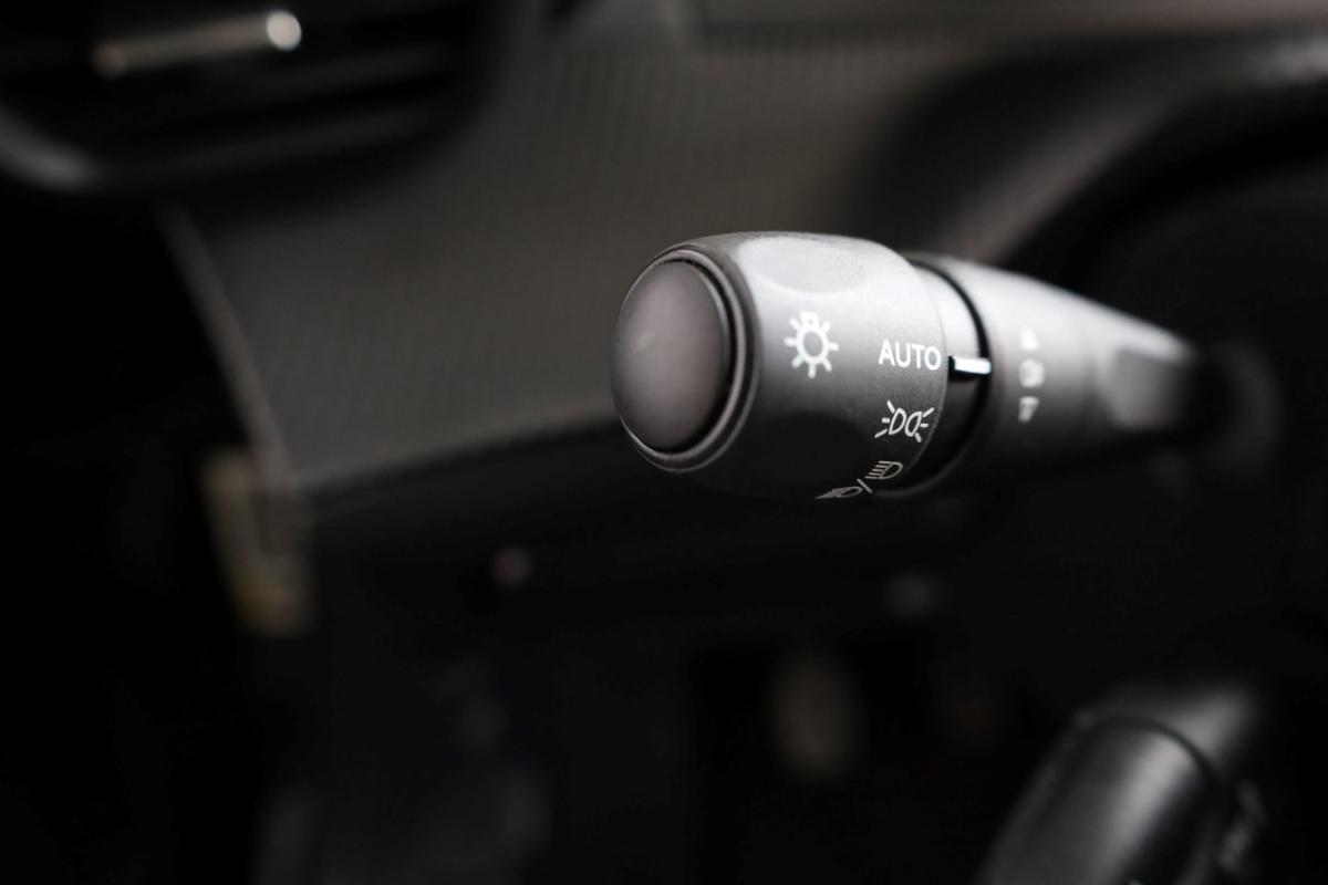 peugeot-2008-2023-gasolina-1199cc