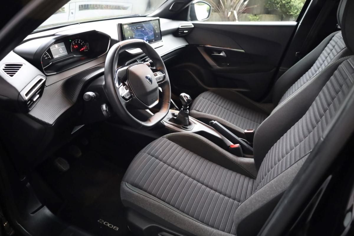 peugeot-2008-2023-gasolina-1199cc