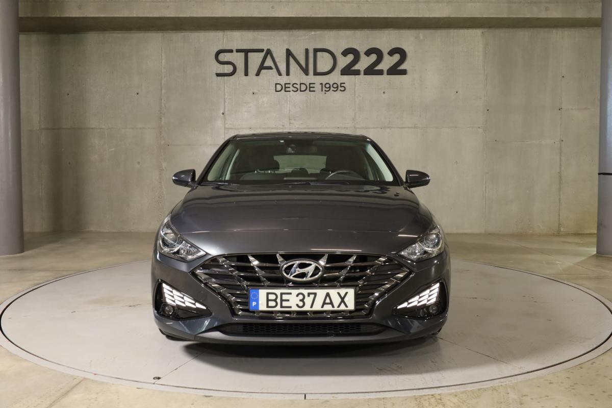 hyundai-i30-2023-gasolina-998cc