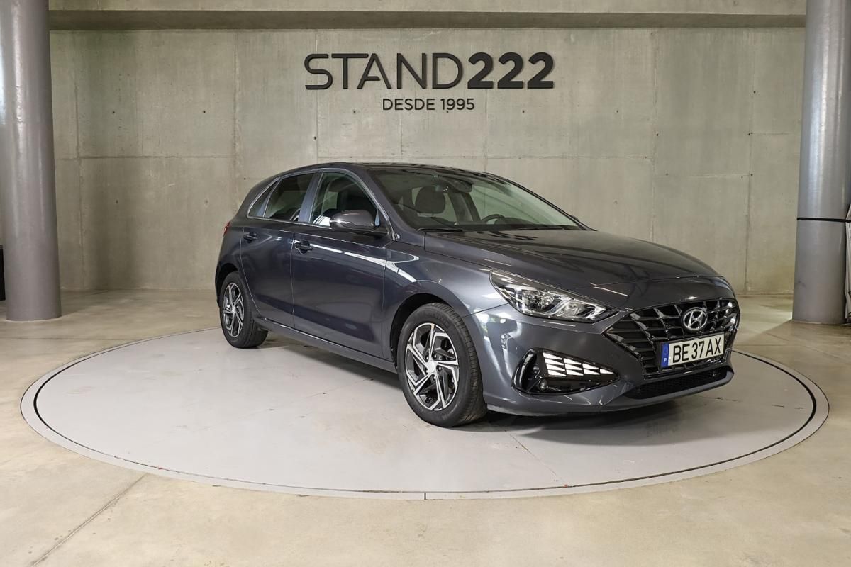hyundai-i30-2023-gasolina-998cc