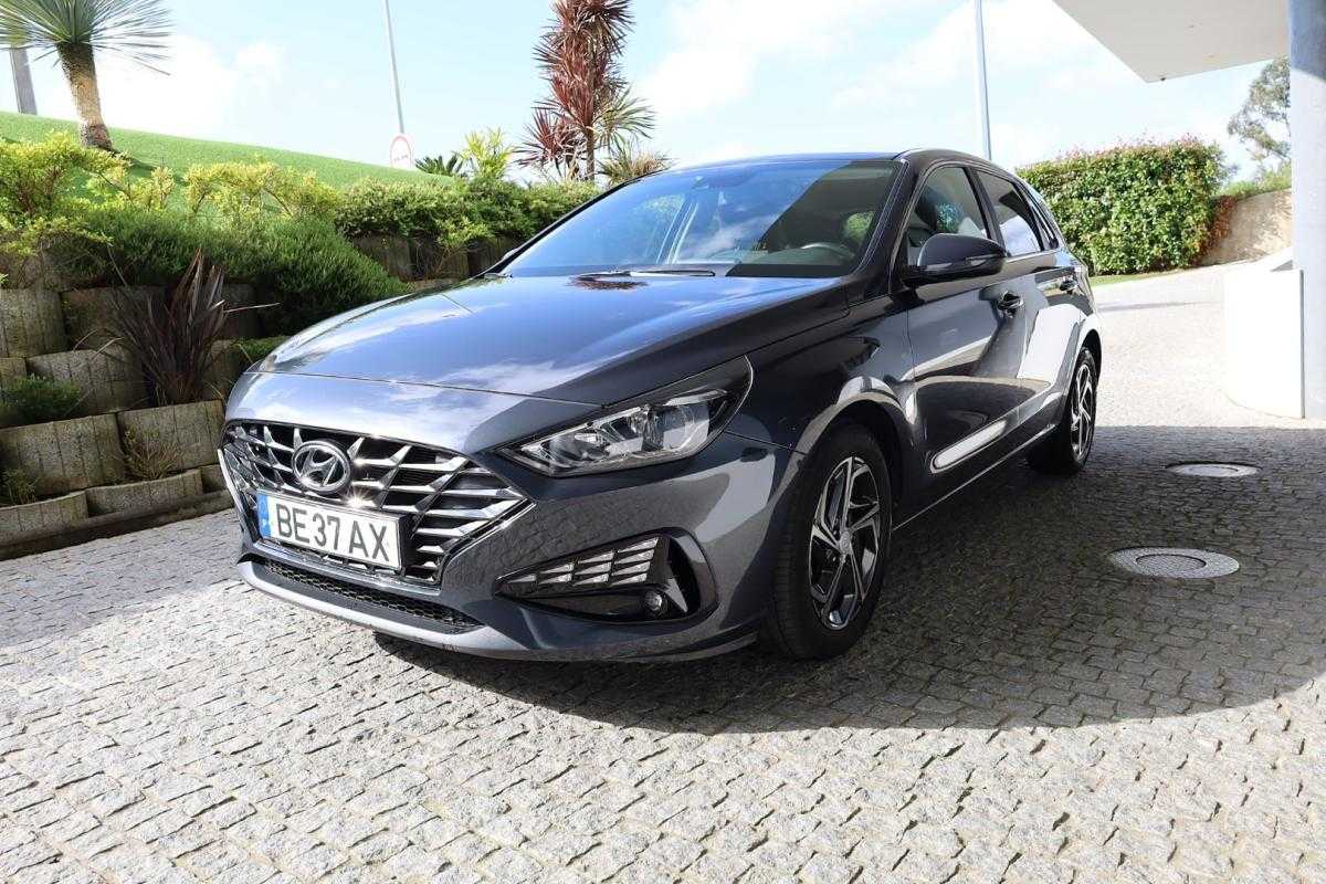 hyundai-i30-2023-gasolina-998cc