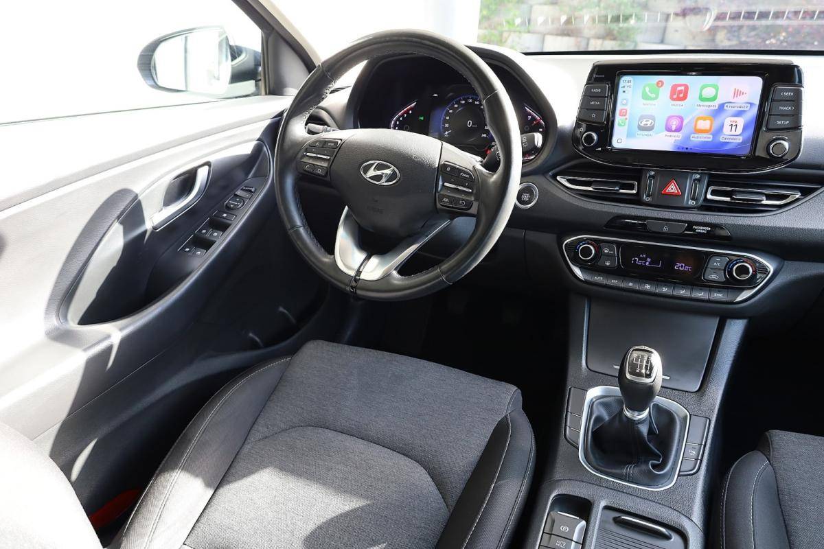 hyundai-i30-2023-gasolina-998cc