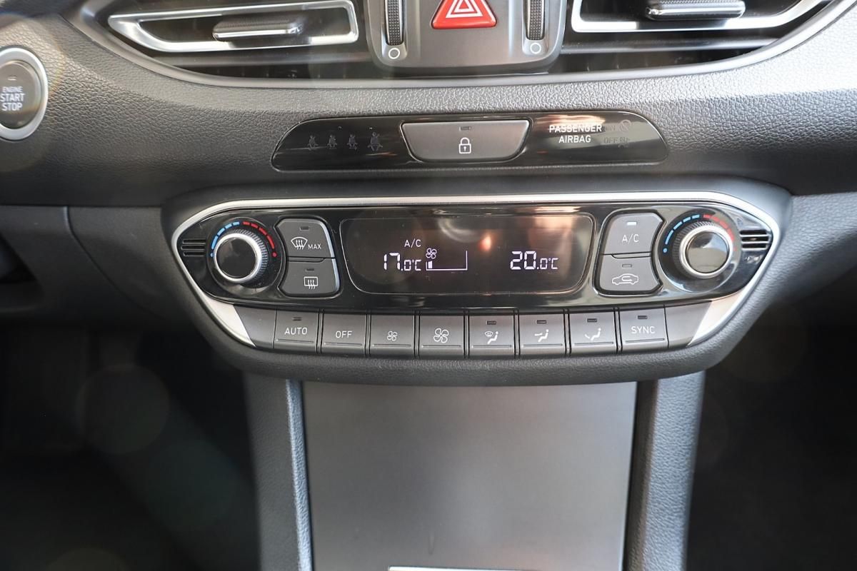 hyundai-i30-2023-gasolina-998cc