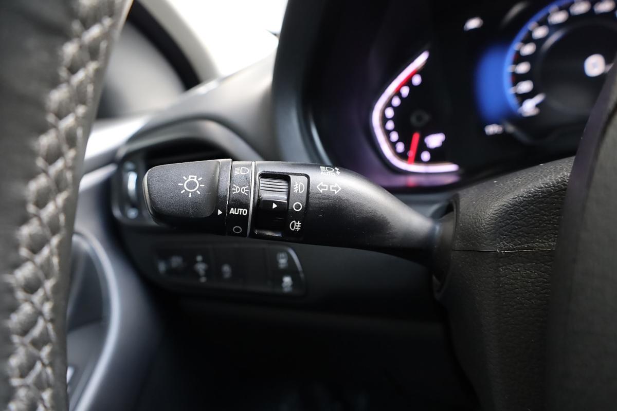 hyundai-i30-2023-gasolina-998cc