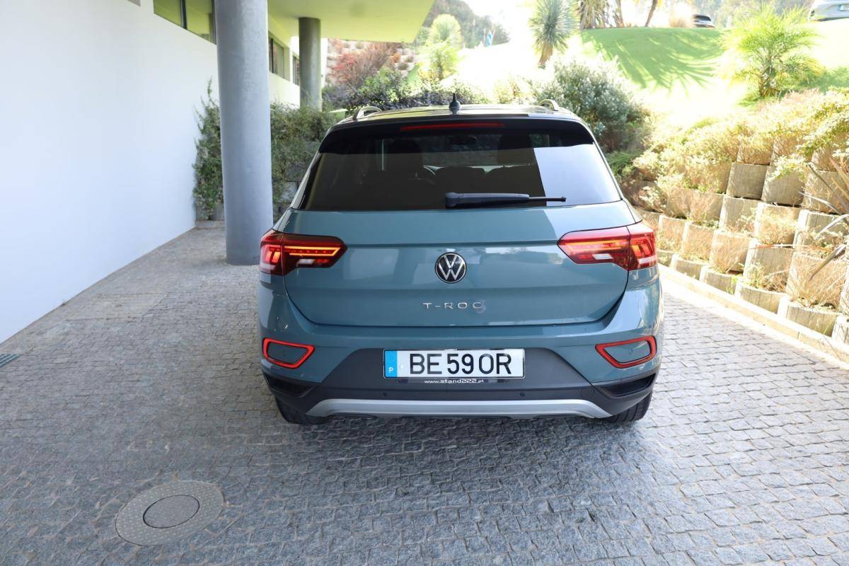 volkswagen-t-roc-2023-gasolina-999cc