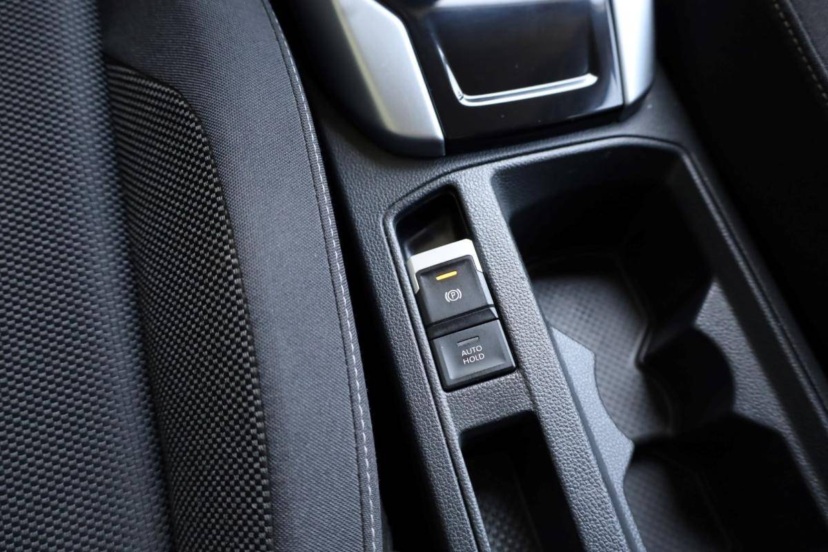 volkswagen-t-roc-2023-gasolina-999cc