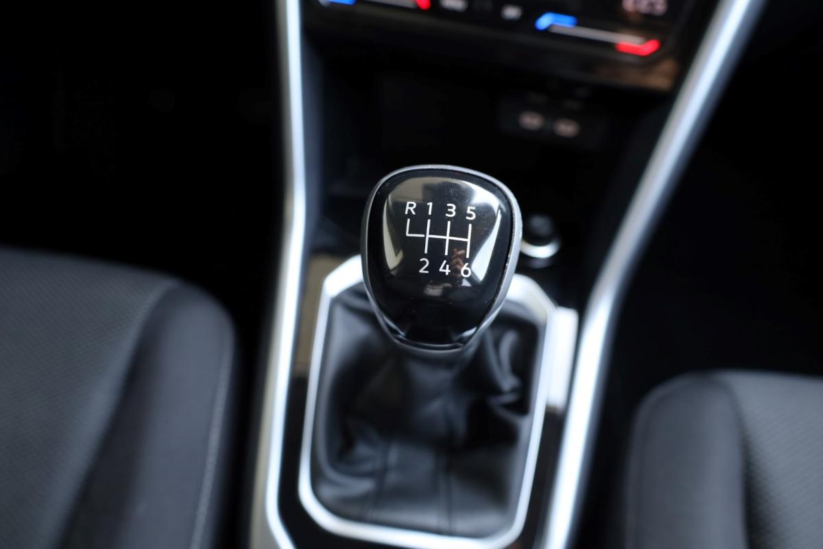 volkswagen-t-roc-2023-gasolina-999cc