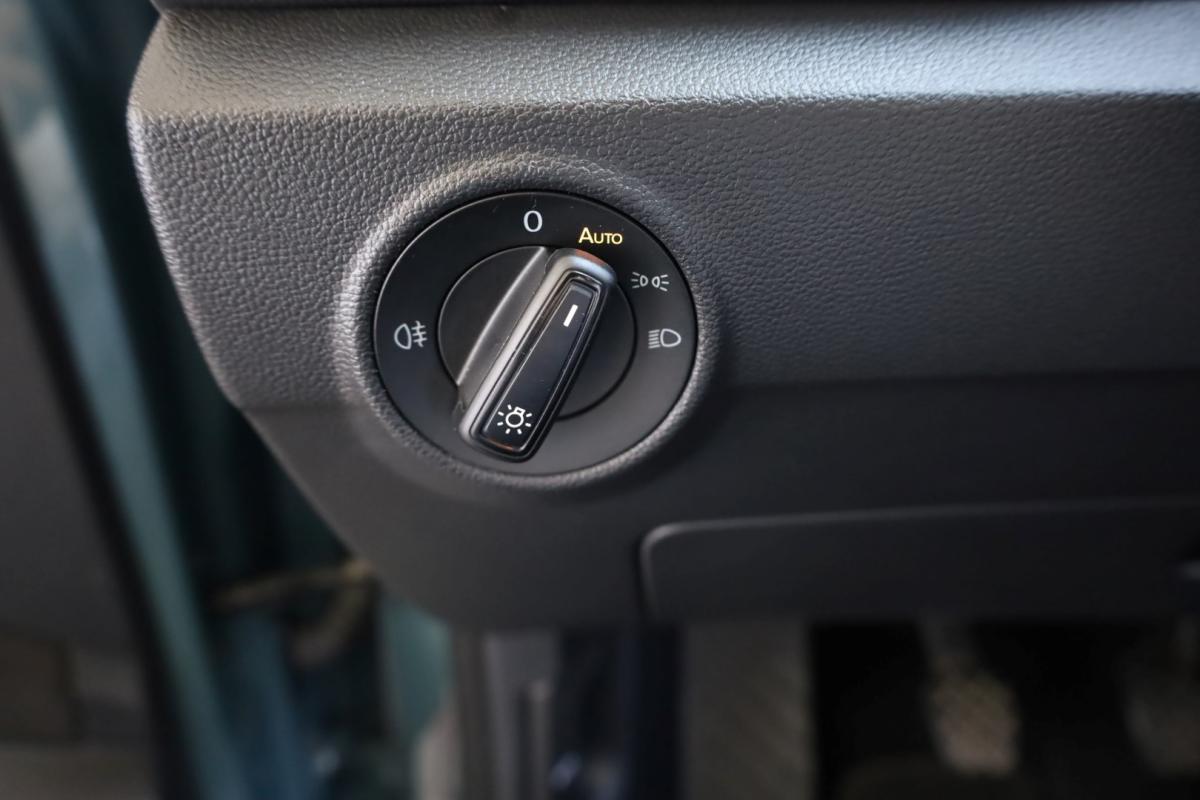 volkswagen-t-roc-2023-gasolina-999cc
