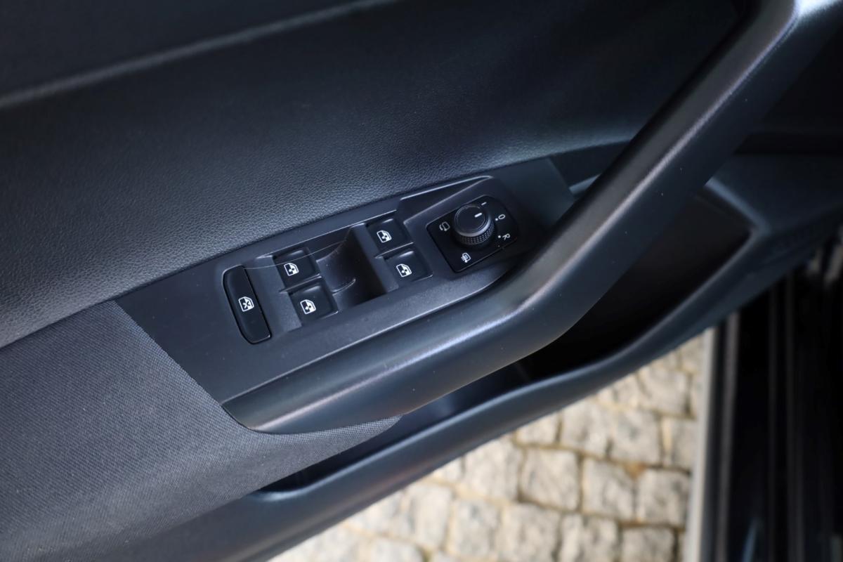 volkswagen-taigo-2023-gasolina-999cc