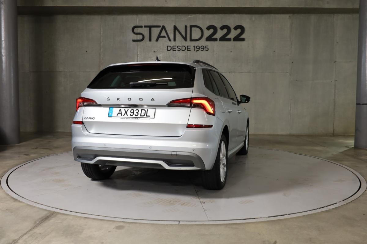 skoda-kamiq-2023-gasolina-999cc