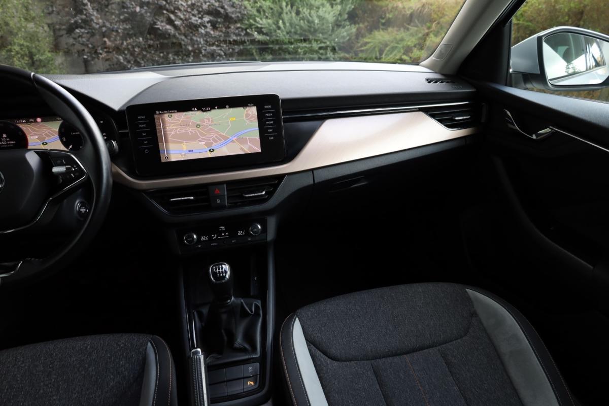 skoda-kamiq-2023-gasolina-999cc