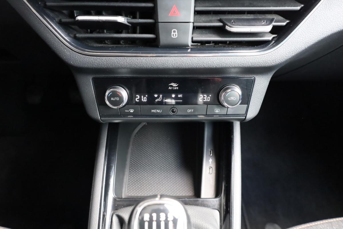 skoda-kamiq-2023-gasolina-999cc