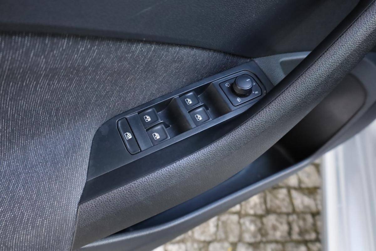skoda-kamiq-2023-gasolina-999cc