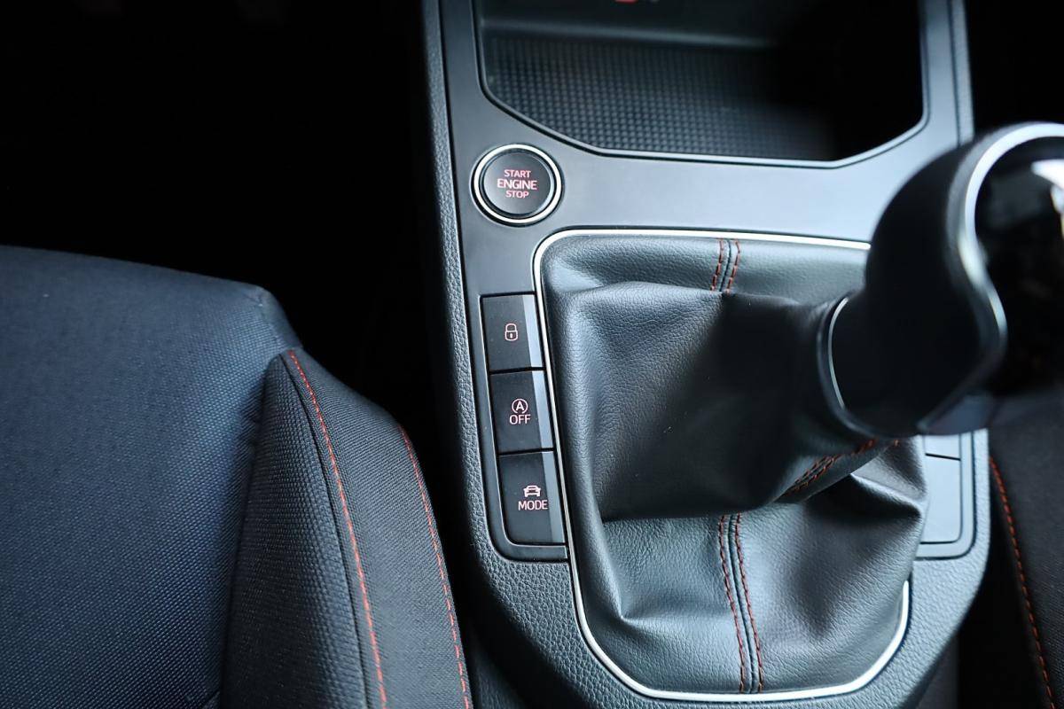 seat-ibiza-2024-gasolina-999cc