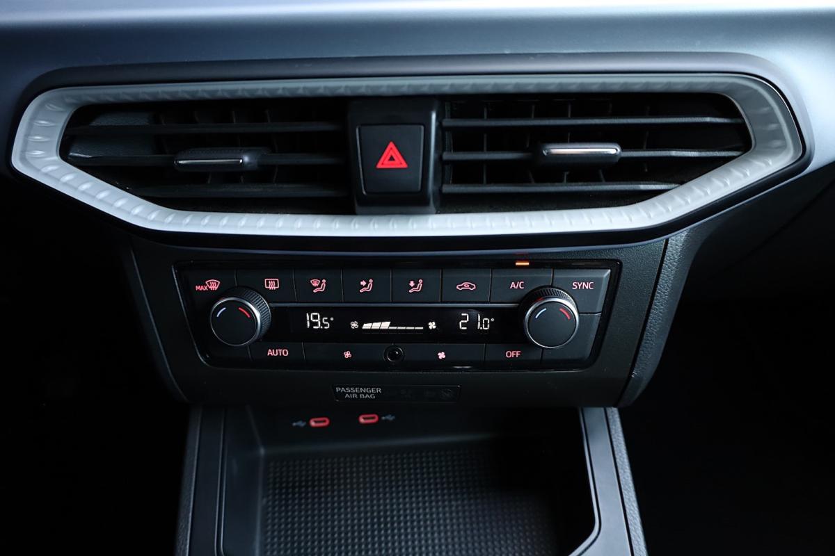 seat-ibiza-2024-gasolina-999cc