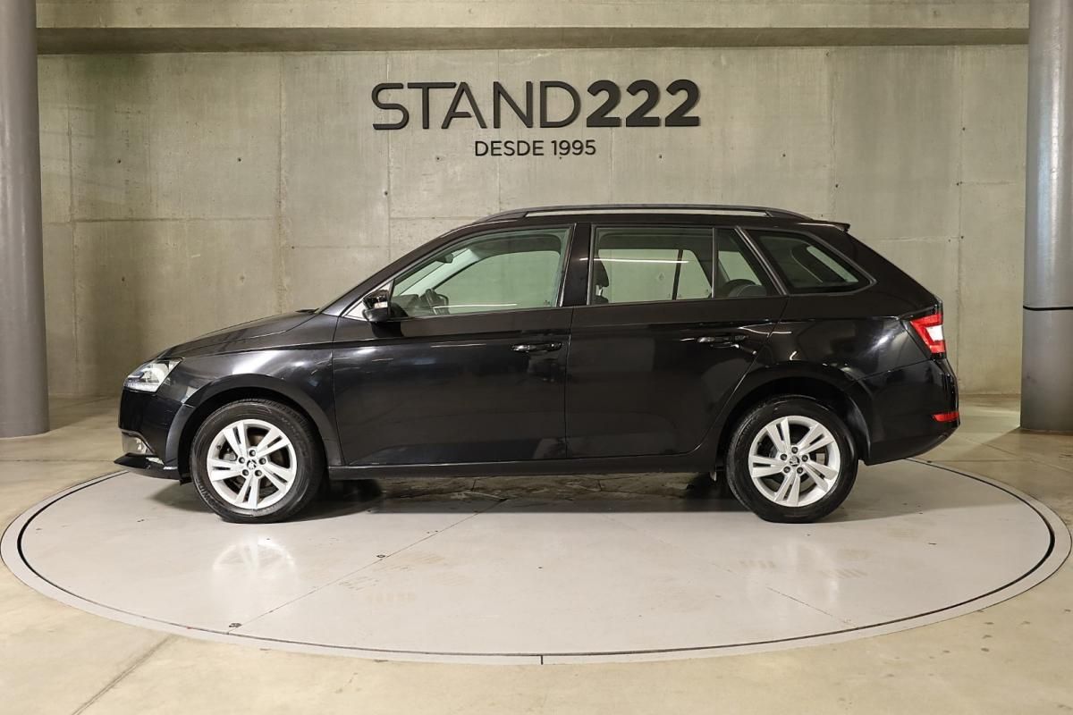 skoda-fabia-break-2022-gasolina-999cc