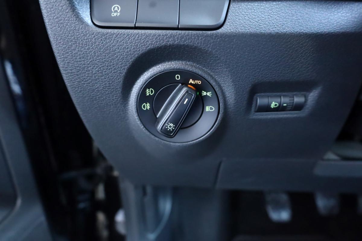 skoda-fabia-break-2022-gasolina-999cc