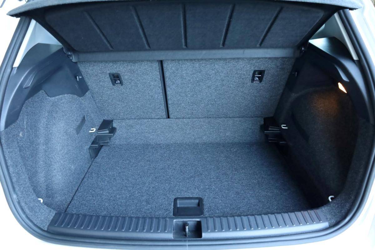 seat-arona-2024-gasolina-999cc
