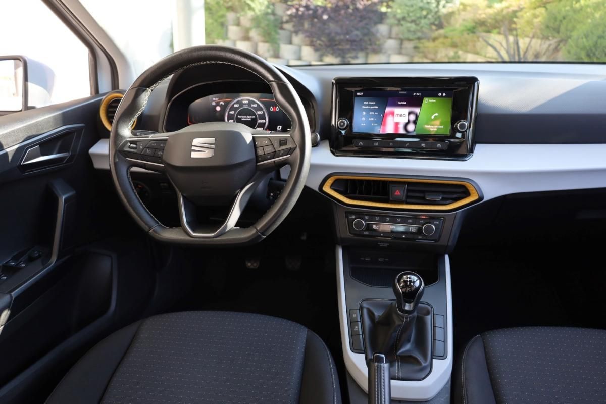 seat-arona-2024-gasolina-999cc