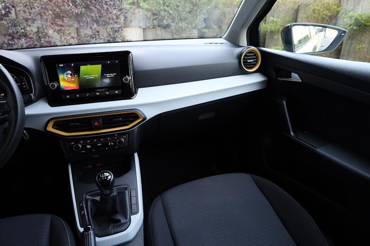 seat-arona-2023-gasolina-999cc