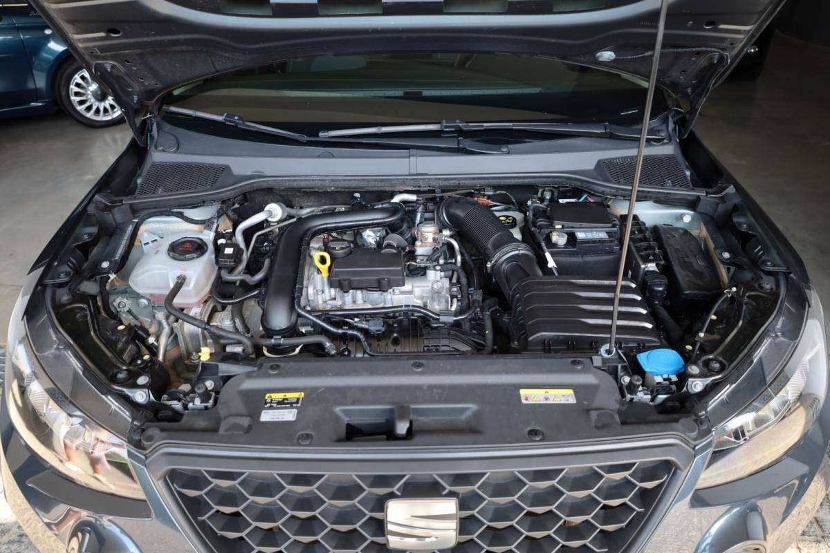 seat-arona-2023-gasolina-999cc