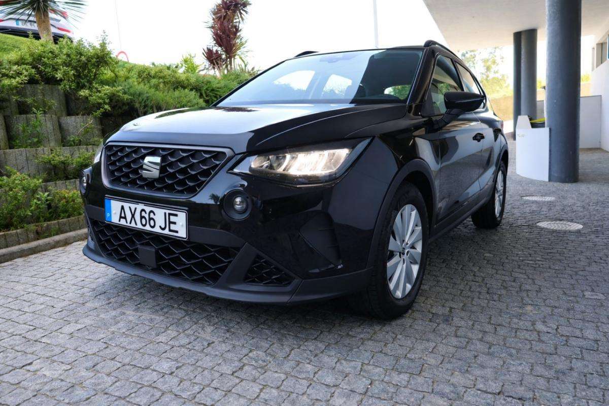 seat-arona-2023-gasolina-999cc