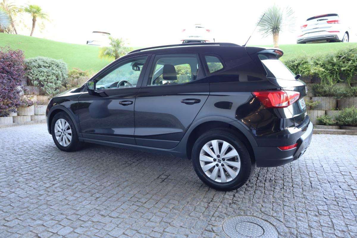 seat-arona-2023-gasolina-999cc