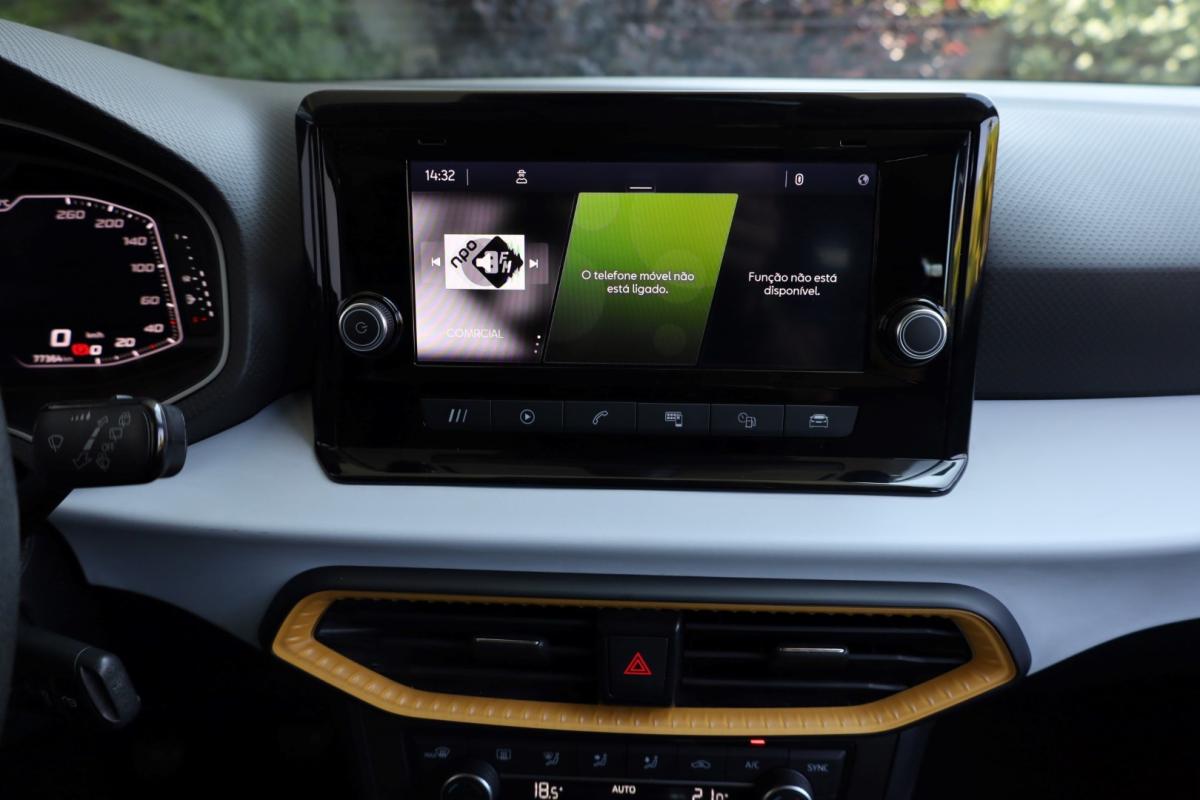 seat-arona-2023-gasolina-999cc