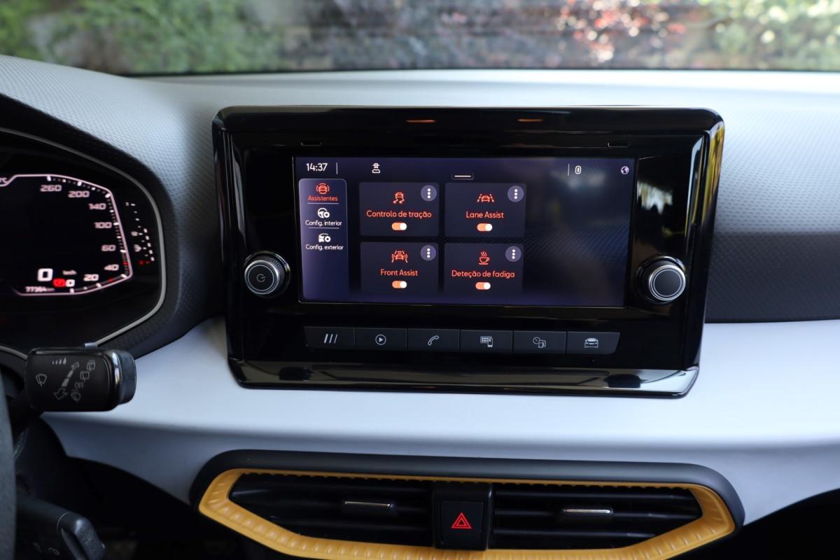seat-arona-2023-gasolina-999cc