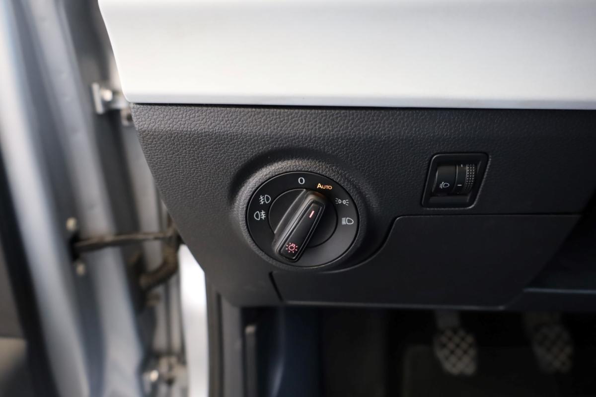 seat-arona-2023-gasolina-999cc