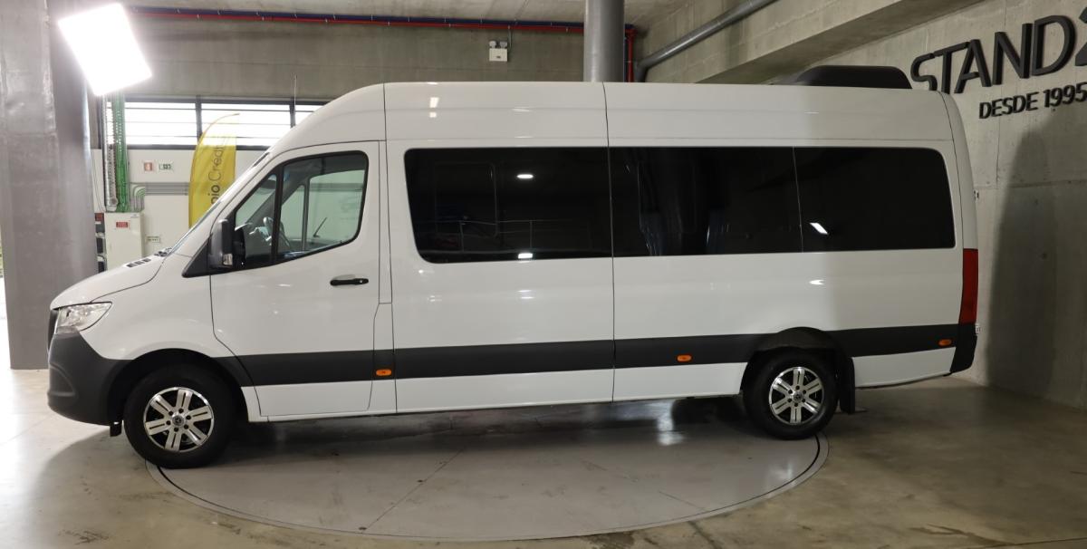 mercedes-benz-sprinter-2023-diesel-1950cc