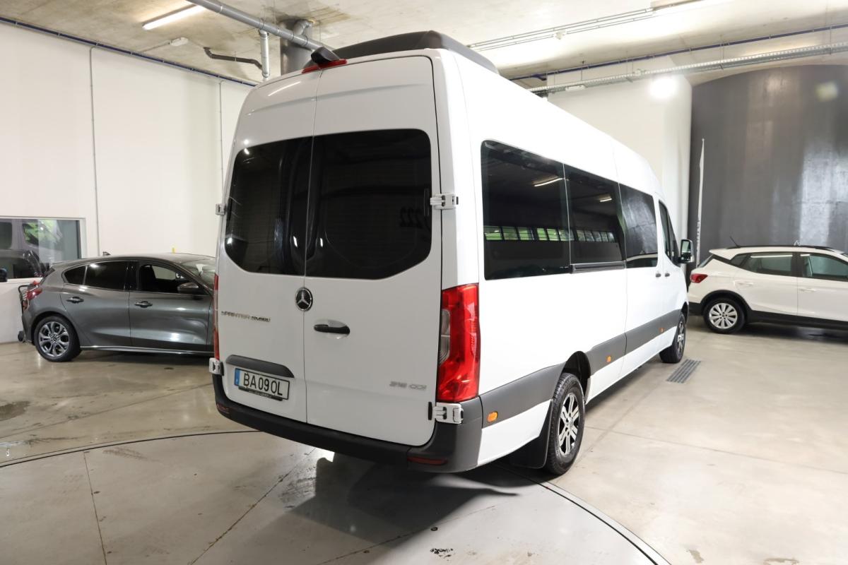 mercedes-benz-sprinter-2023-diesel-1950cc