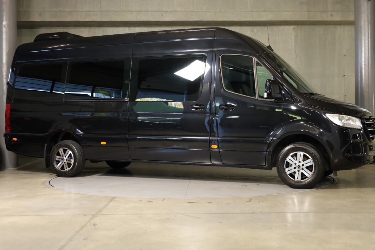 mercedes-benz-sprinter-2023-diesel-1950cc
