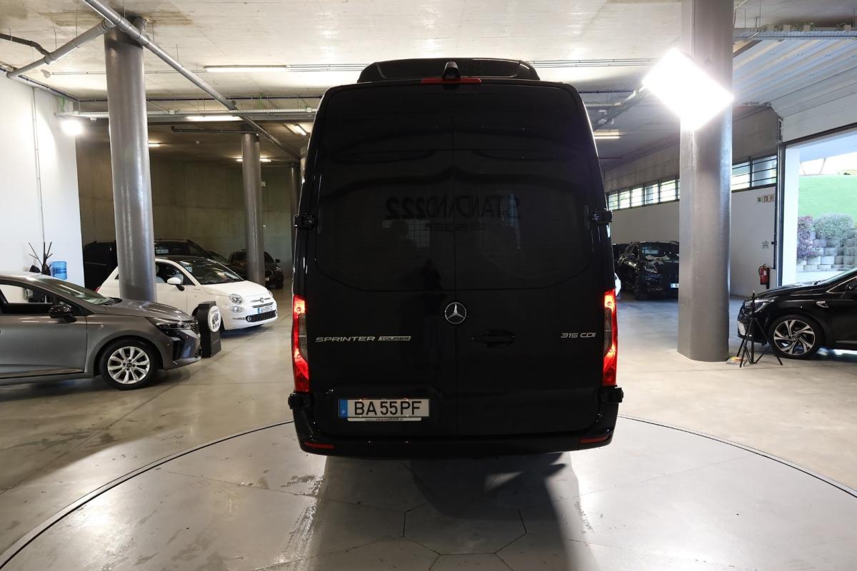 mercedes-benz-sprinter-2023-diesel-1950cc