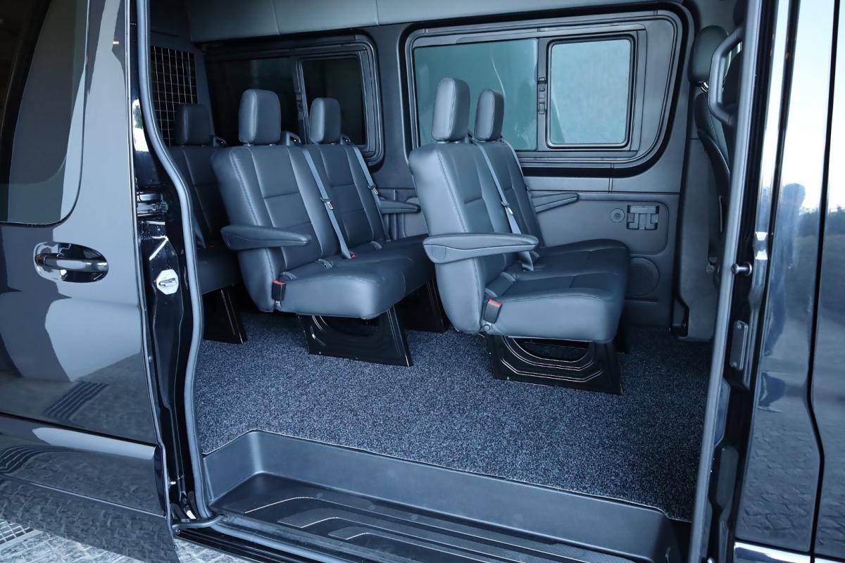 mercedes-benz-sprinter-2023-diesel-1950cc