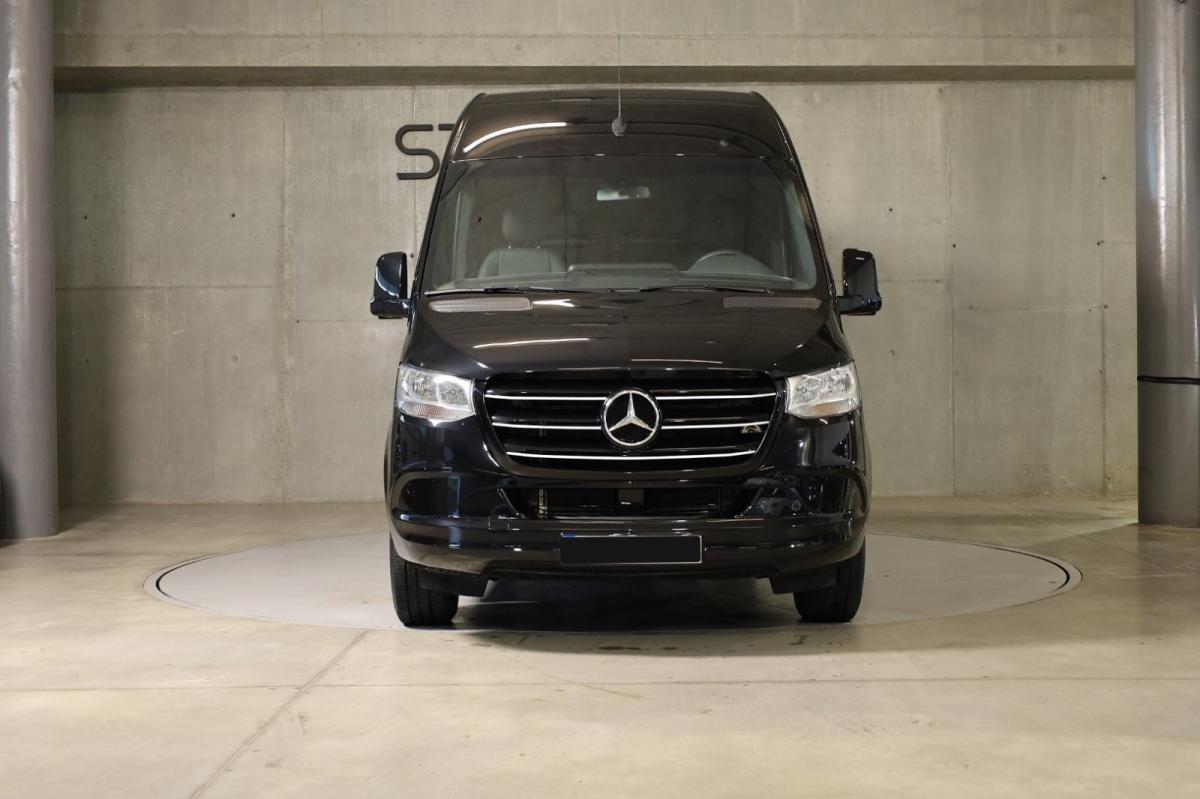 mercedes-benz-sprinter-2023-diesel-1950cc