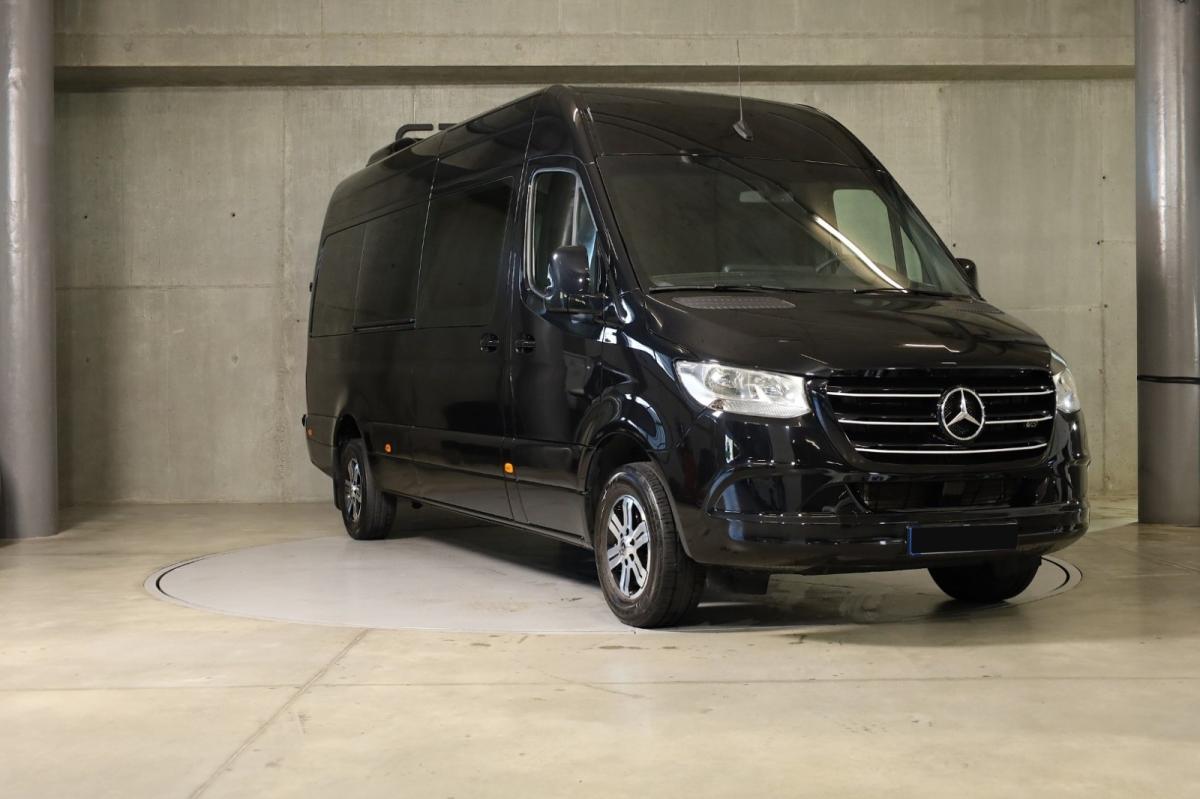 mercedes-benz-sprinter-2023-diesel-1950cc