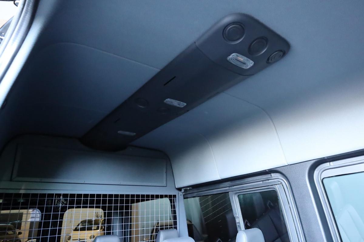 mercedes-benz-sprinter-2023-diesel-1950cc