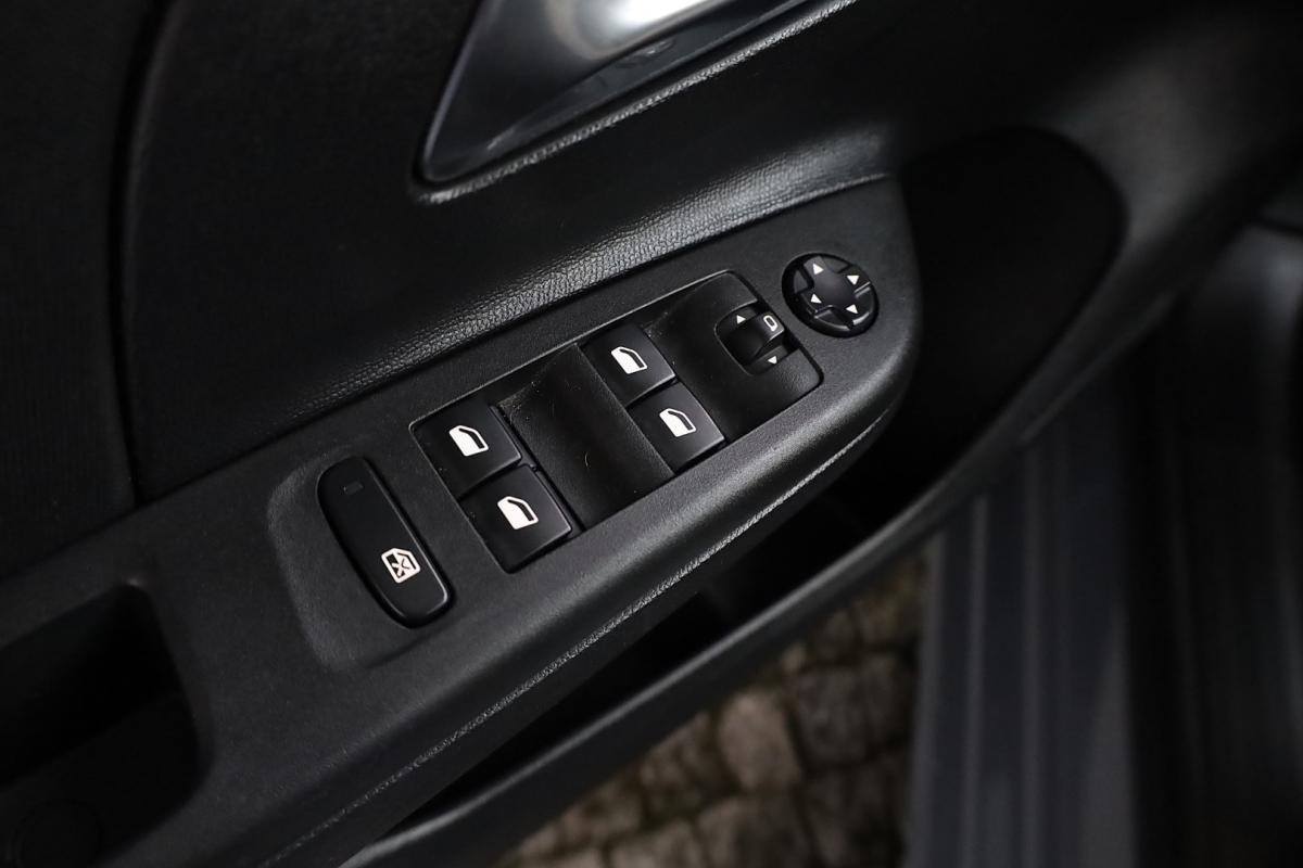 opel-corsa-2023-gasolina-1199cc