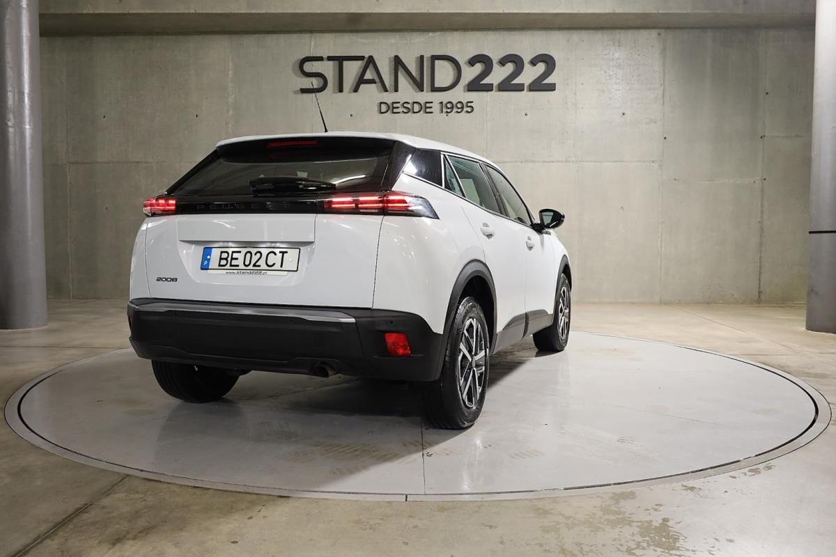 peugeot-2008-2023-gasolina-1199cc